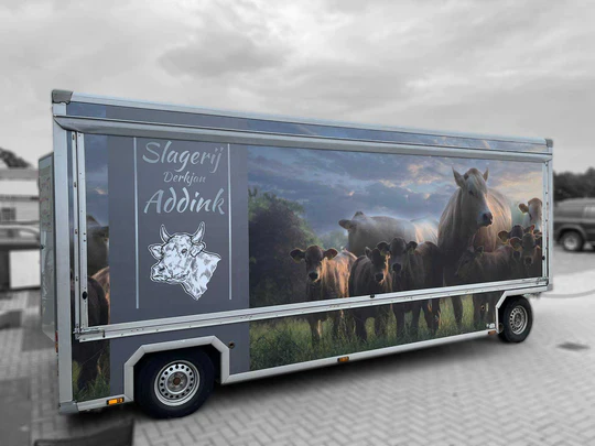 De verkoopwagen van Slagerij Derkjan Addink